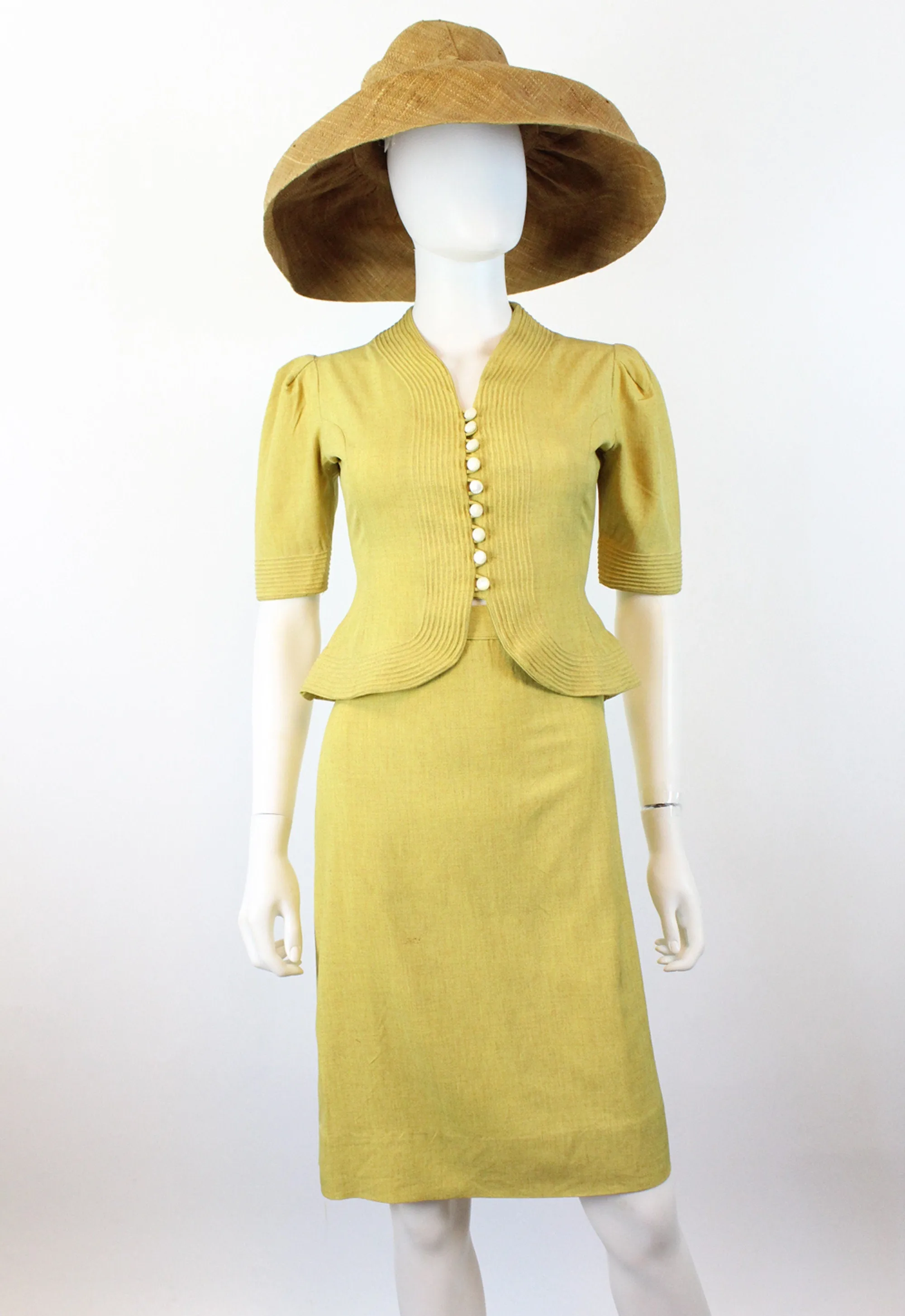 1940s CHARTREUSE linen set suit xxs | new spring