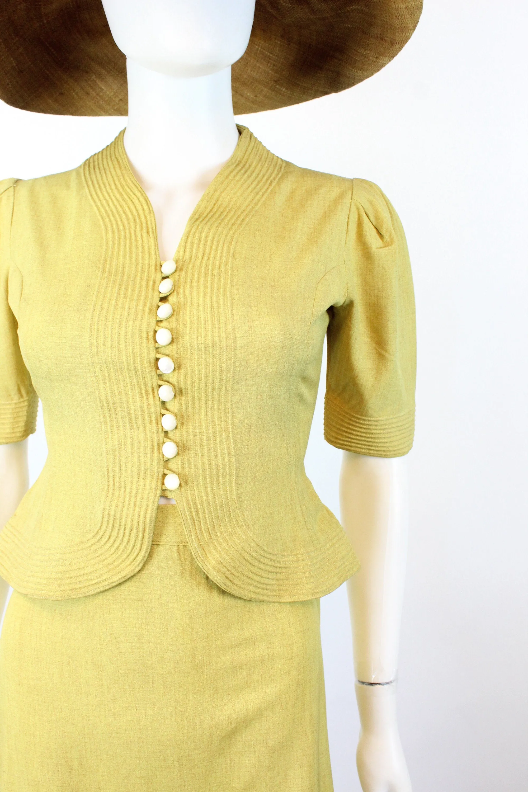 1940s CHARTREUSE linen set suit xxs | new spring