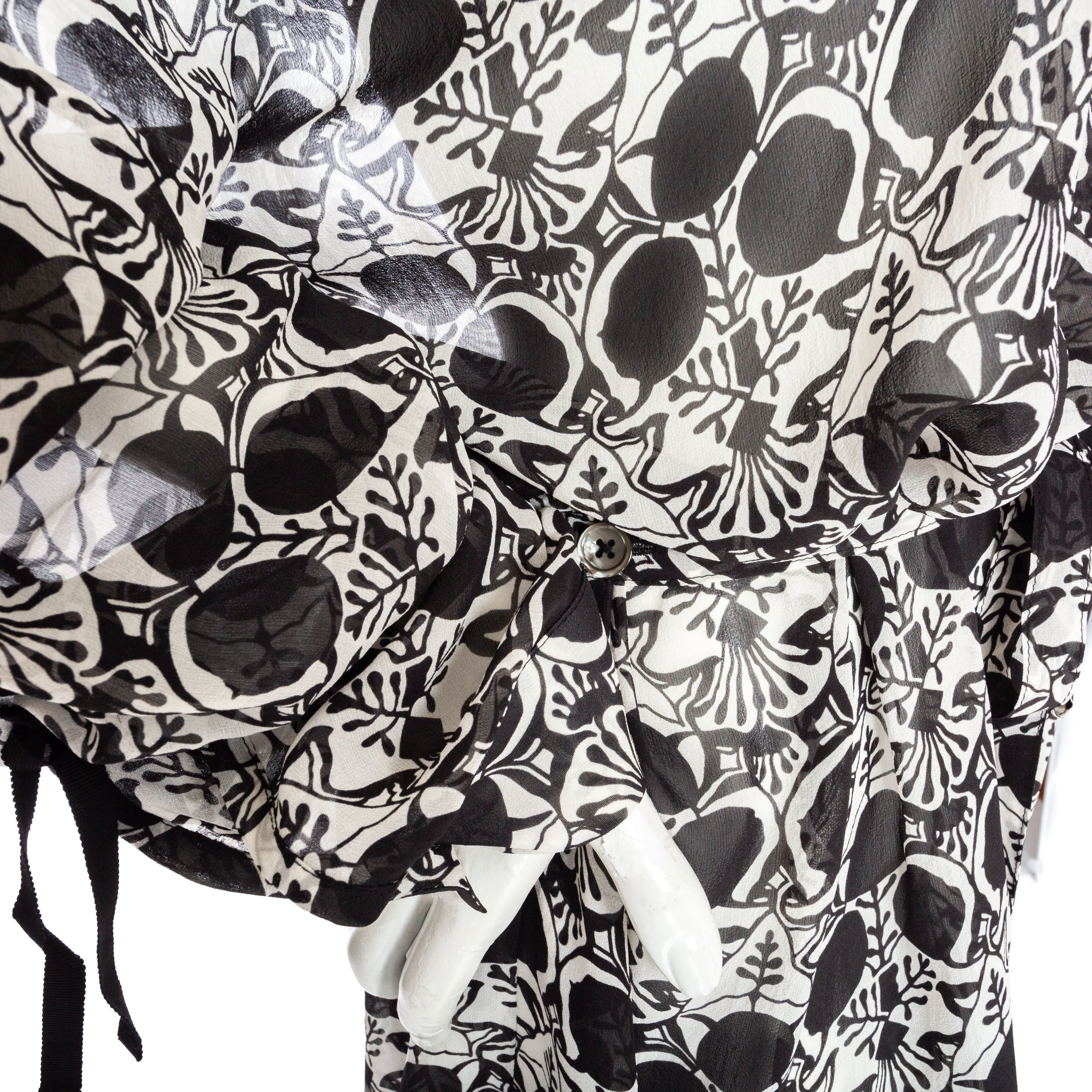 2014 Black and White Silk Botanical-Print Caftan Dress