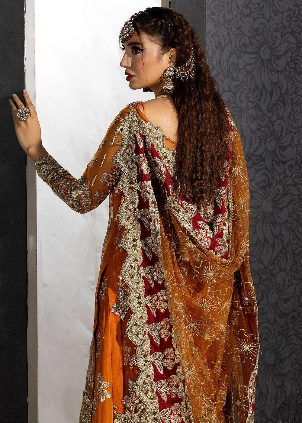 Andaaz-E-Khaas Bridal Formals 2023 by Imrozia | IB-42 Sofi