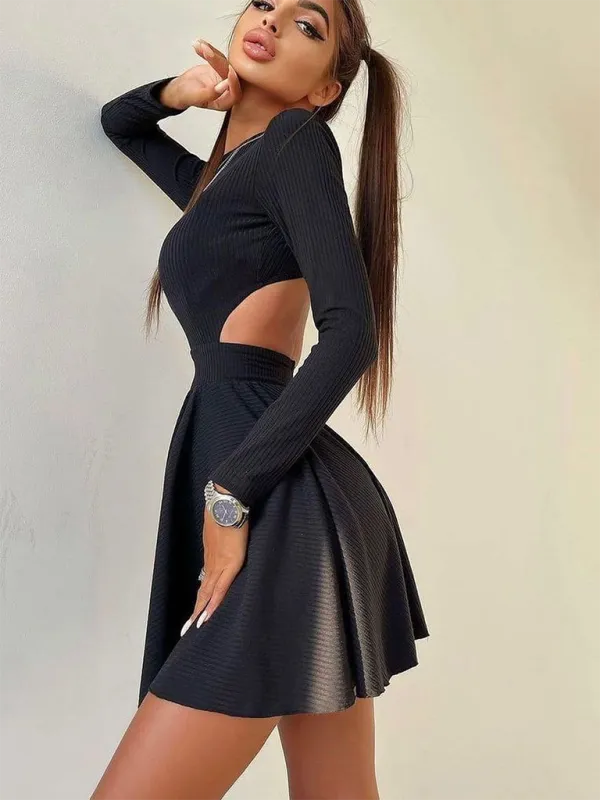 TEEK - Black Open Back A-Line Long Sleeve Dress