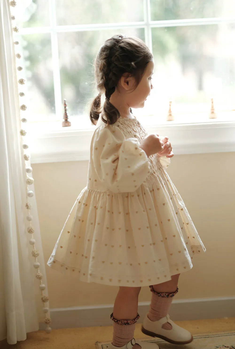 Timeless Elegance with Lantern Sleeves Smocked Dress for Little Girls